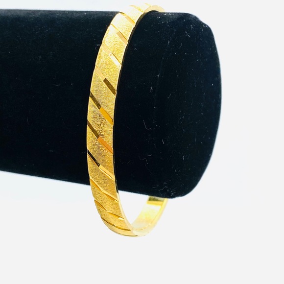 MONET Bangle Bracelet Gold Tone